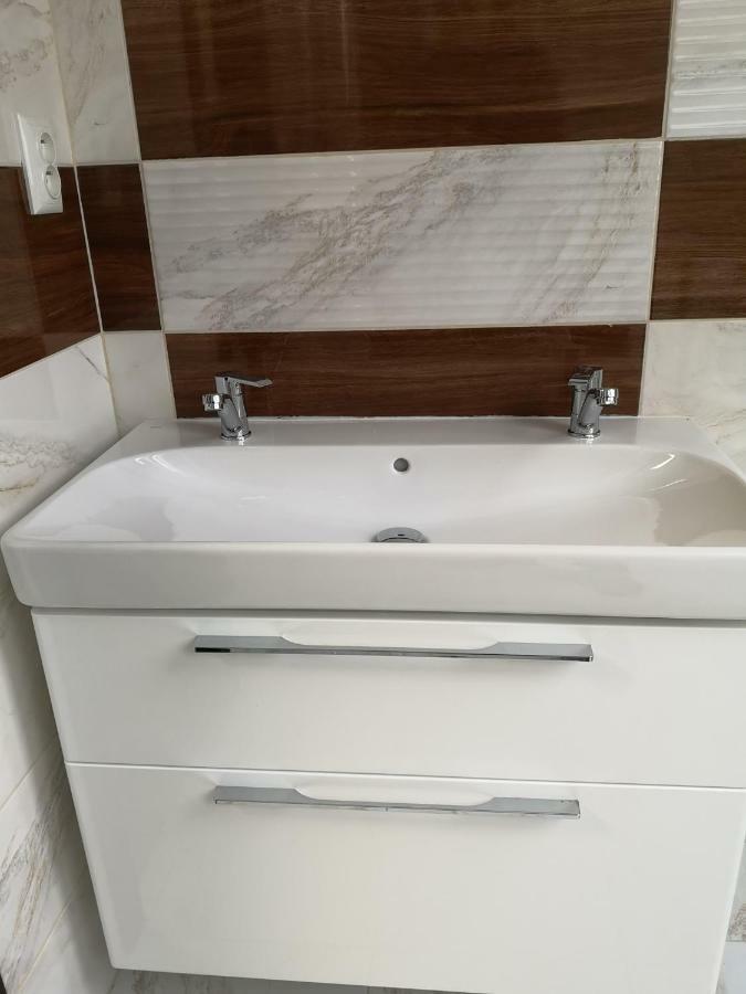 Centrum Apartman Leyla Μπαρντέγιοβ Εξωτερικό φωτογραφία